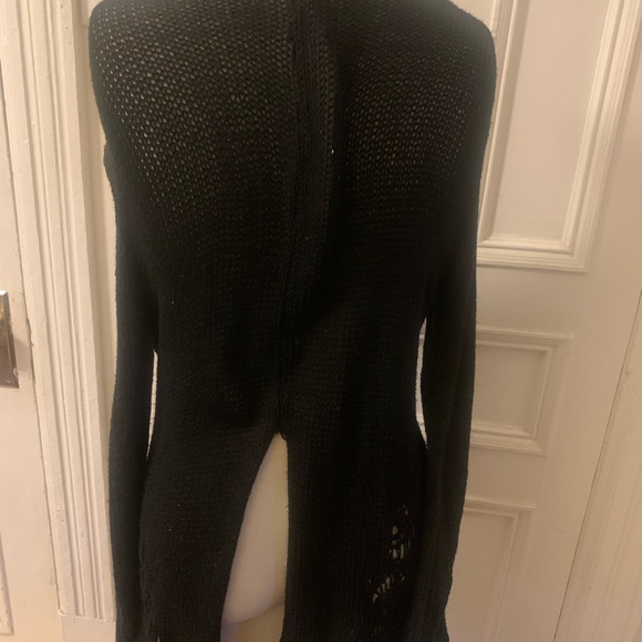 Elegant Black Knit Sweater - Picture 6 of 9